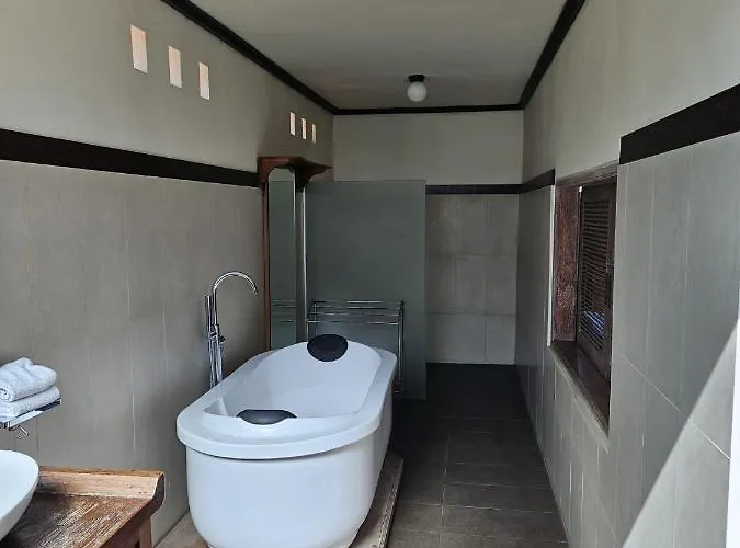I Guci 4* Munduk